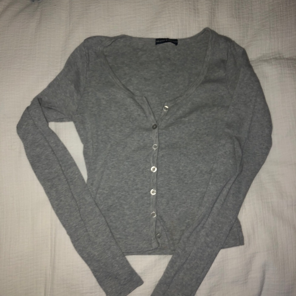 Brandy Melville shirt